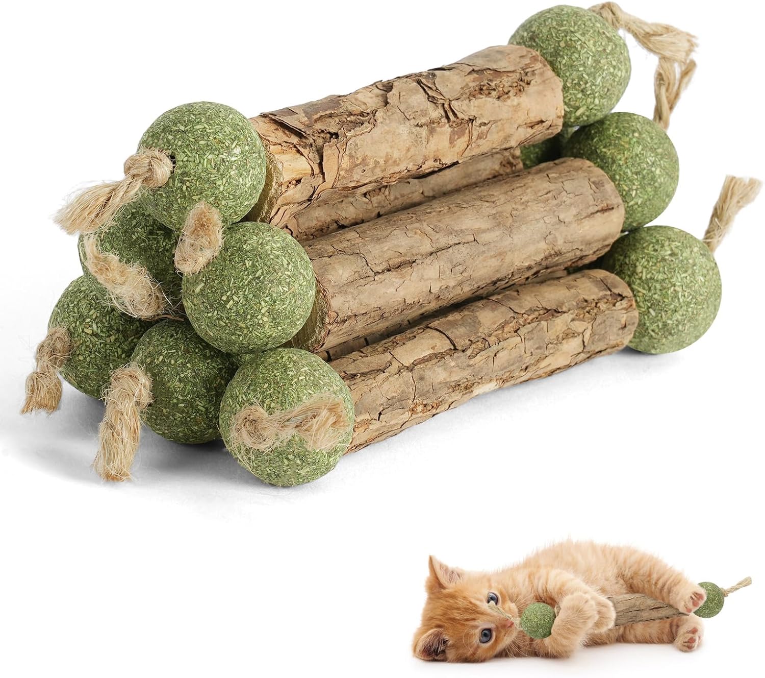 Lot de bâtonnets à mâcher OSDUE pour chat, associant bois brut, cordes en chanvre et boules d'herbe à chat vertes.